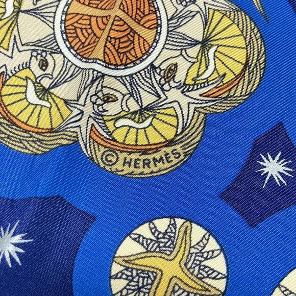 Auth HERMES Carre 90 - Navy Light Yellow Multi Scarf - Picture 2 of 4